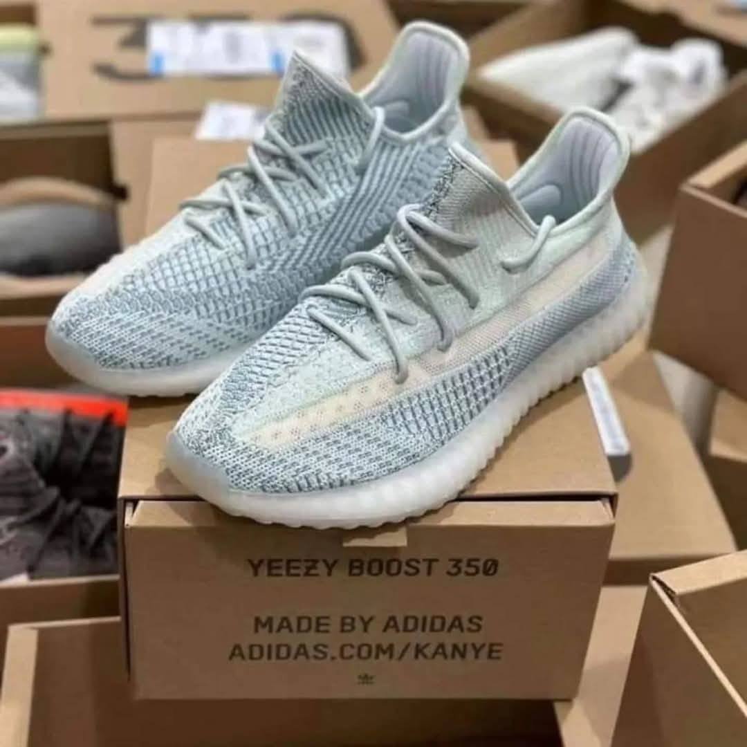 Yeezy Sneakers Pallets